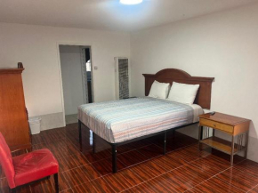 Silver Sands Motel